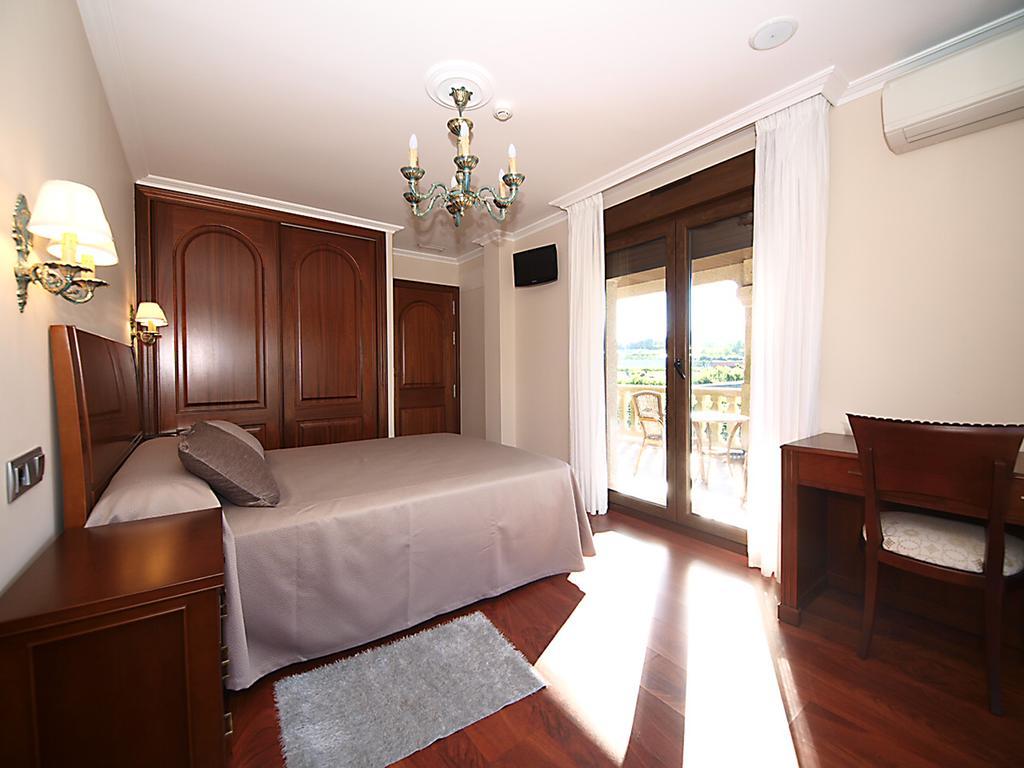 Pension Residencia A Cruzan (Adults Only) Noalla  Екстериор снимка