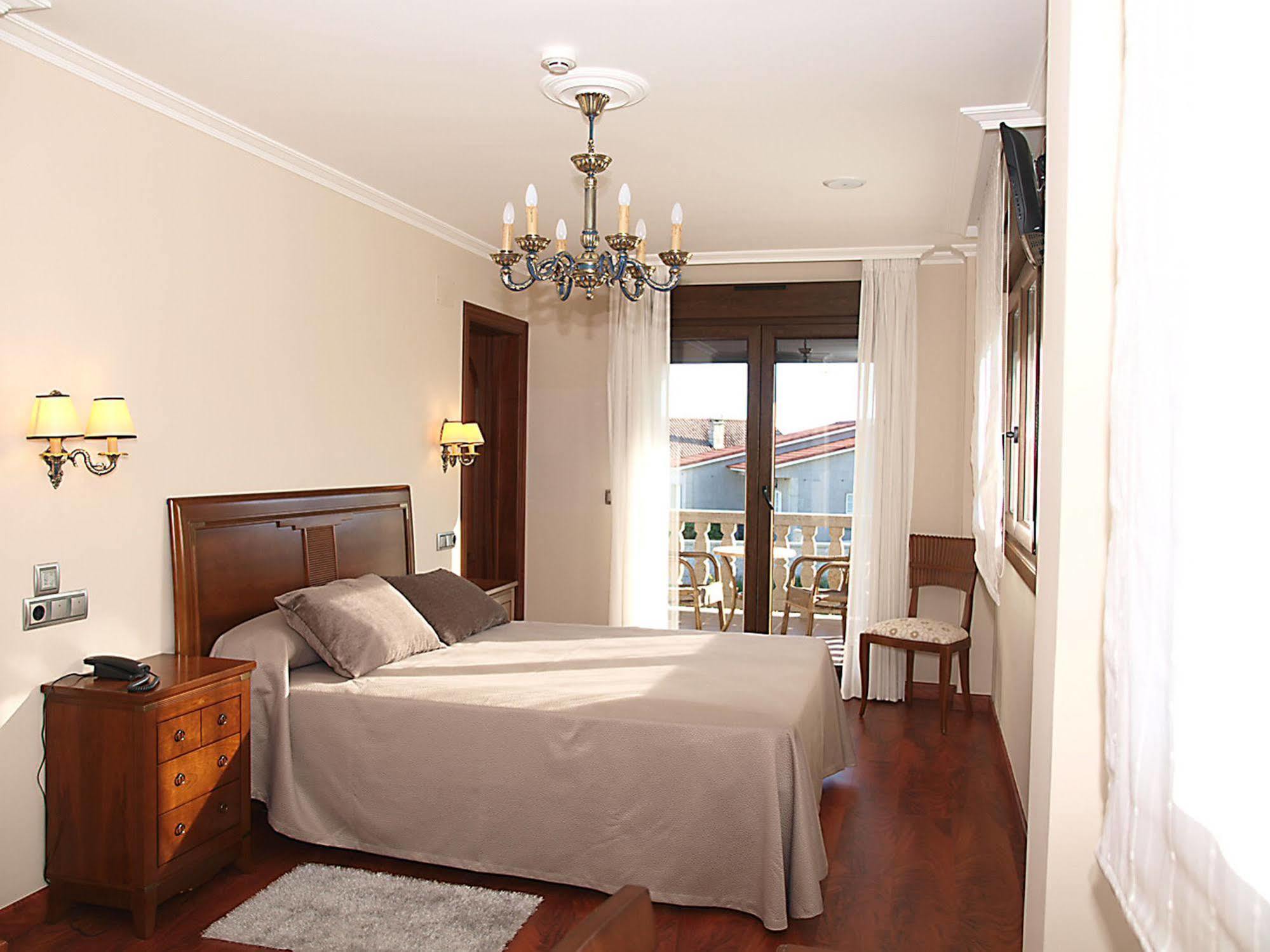 Pension Residencia A Cruzan (Adults Only) Noalla  Екстериор снимка