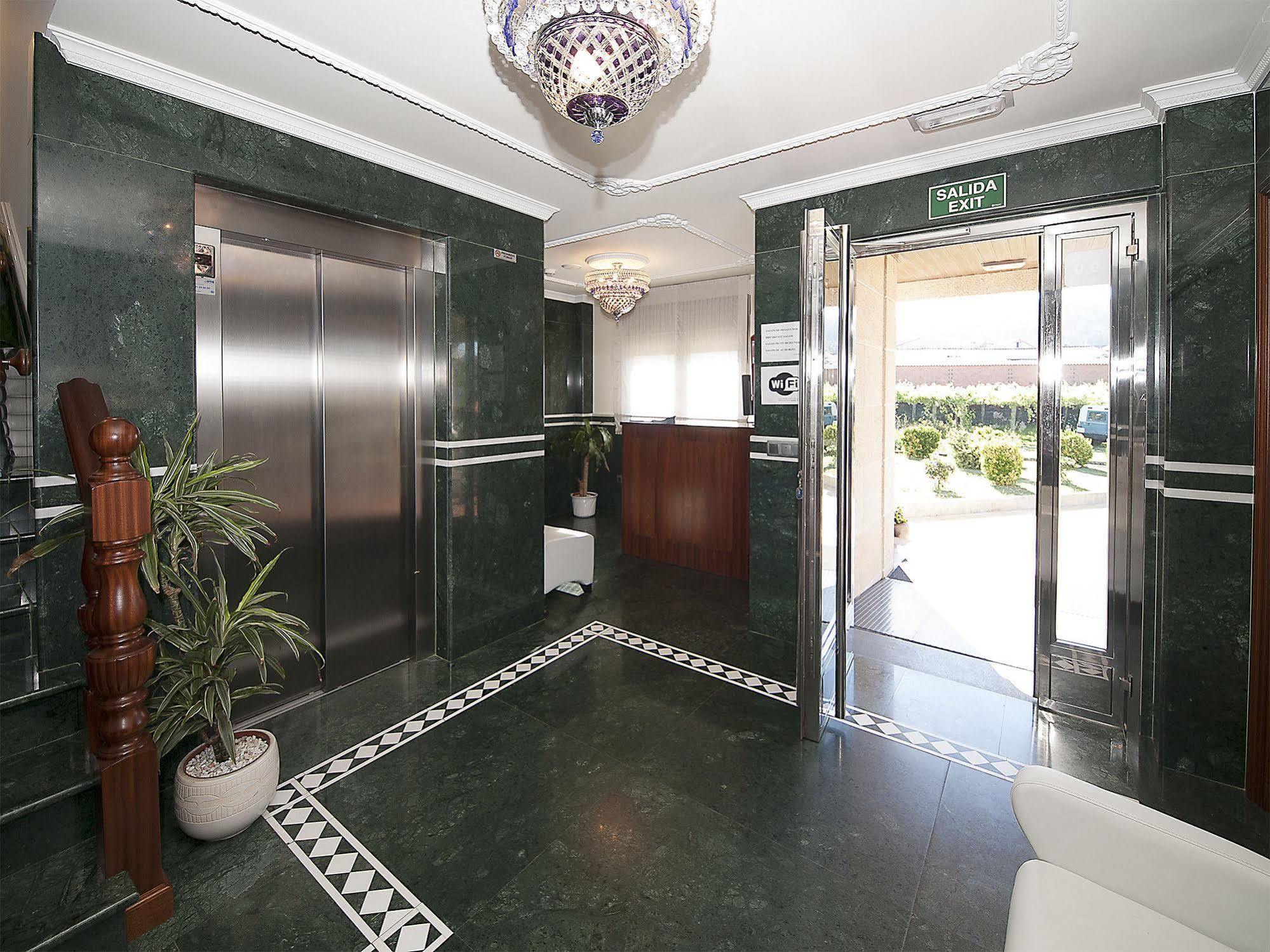 Pension Residencia A Cruzan (Adults Only) Noalla  Екстериор снимка