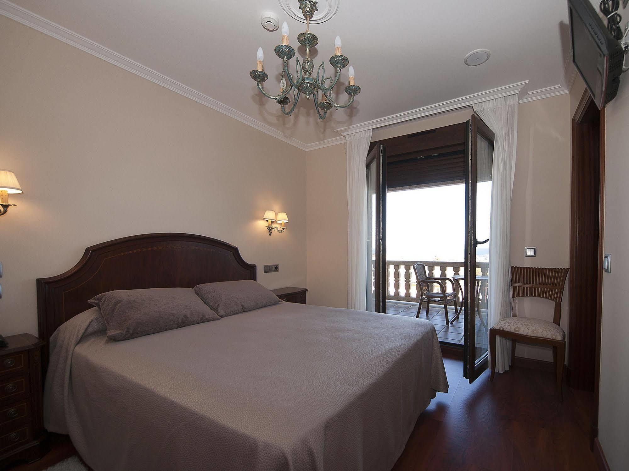 Pension Residencia A Cruzan (Adults Only) Noalla  Екстериор снимка