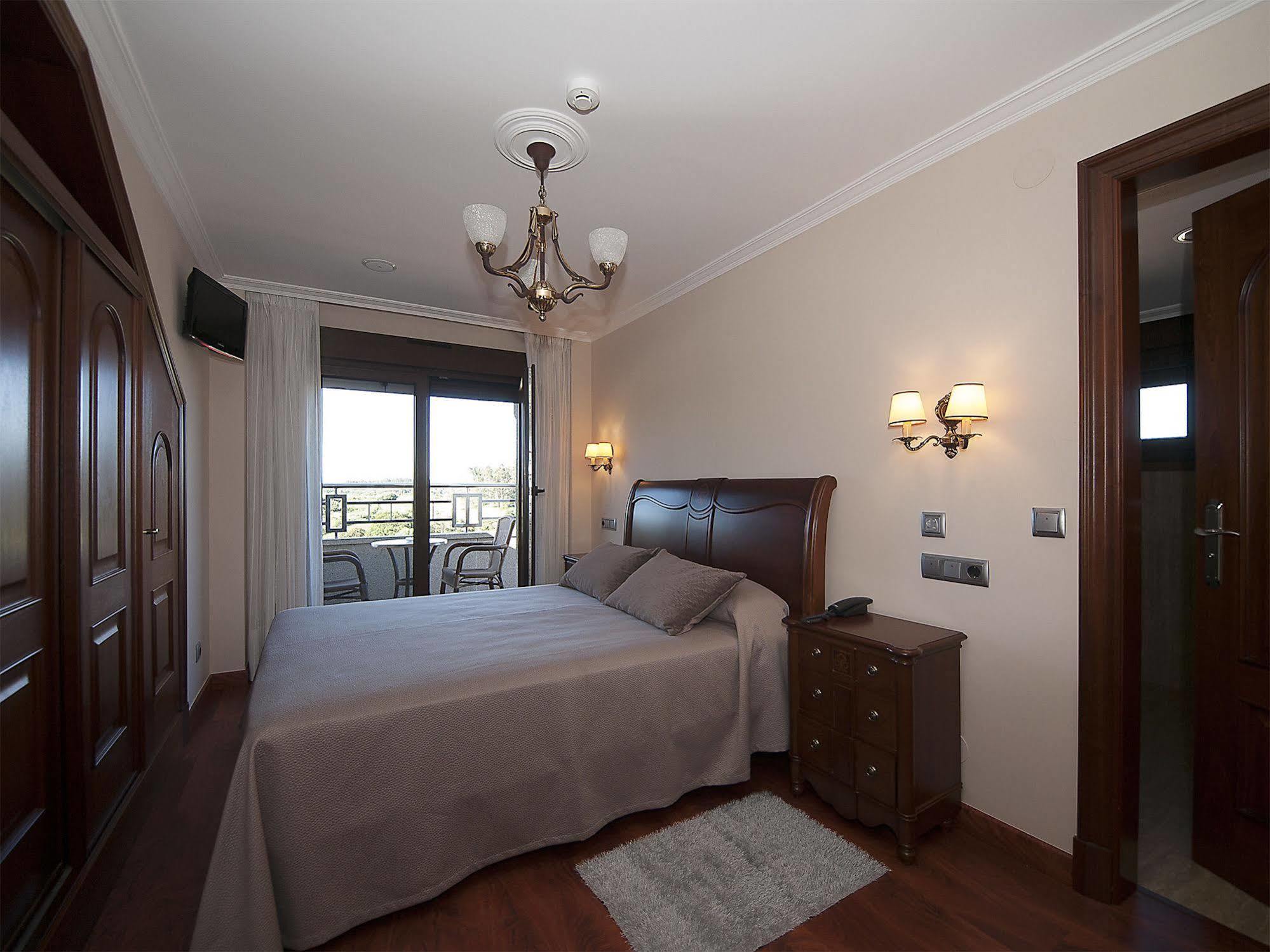 Pension Residencia A Cruzan (Adults Only) Noalla  Екстериор снимка