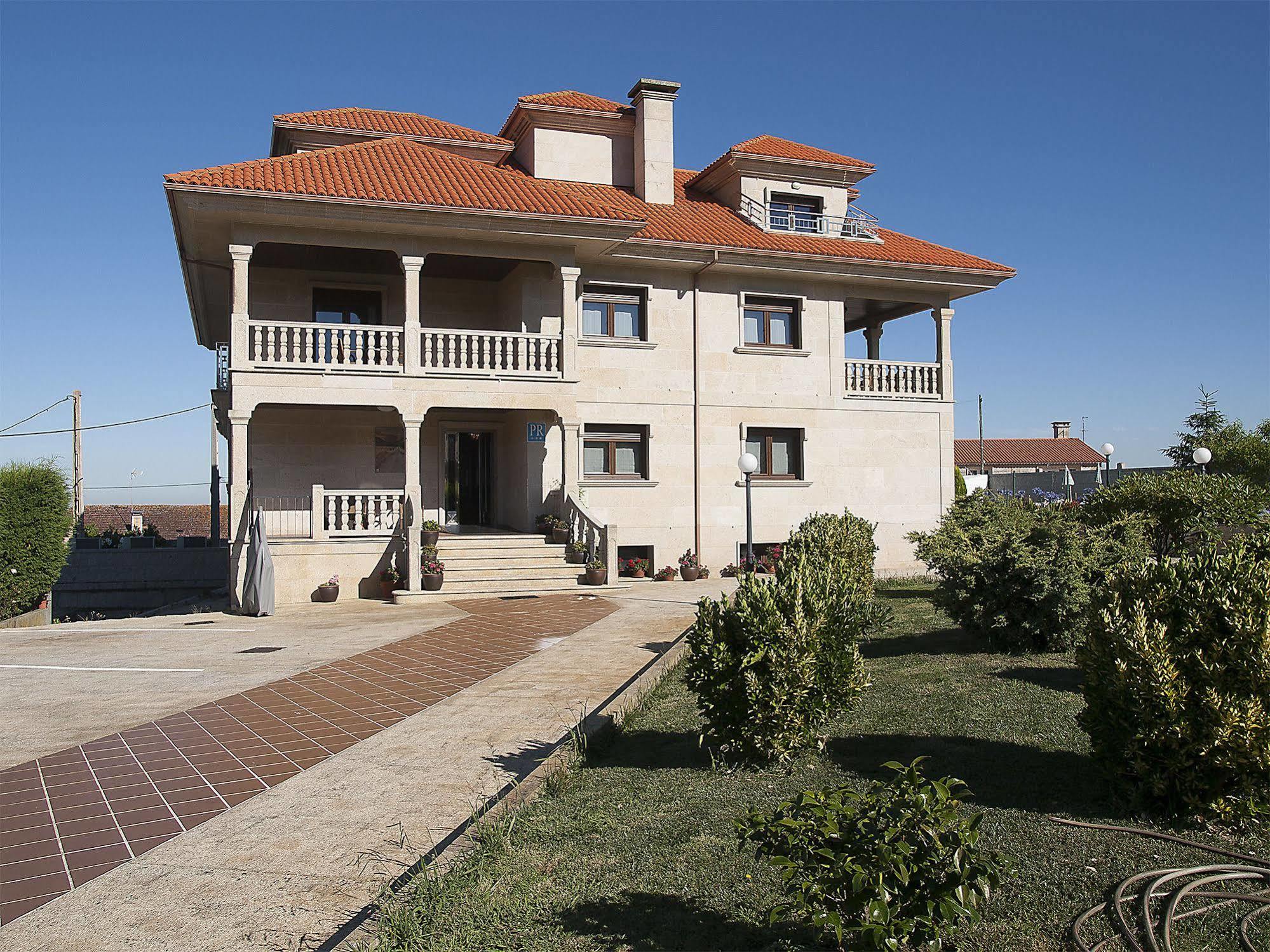 Pension Residencia A Cruzan (Adults Only) Noalla  Екстериор снимка