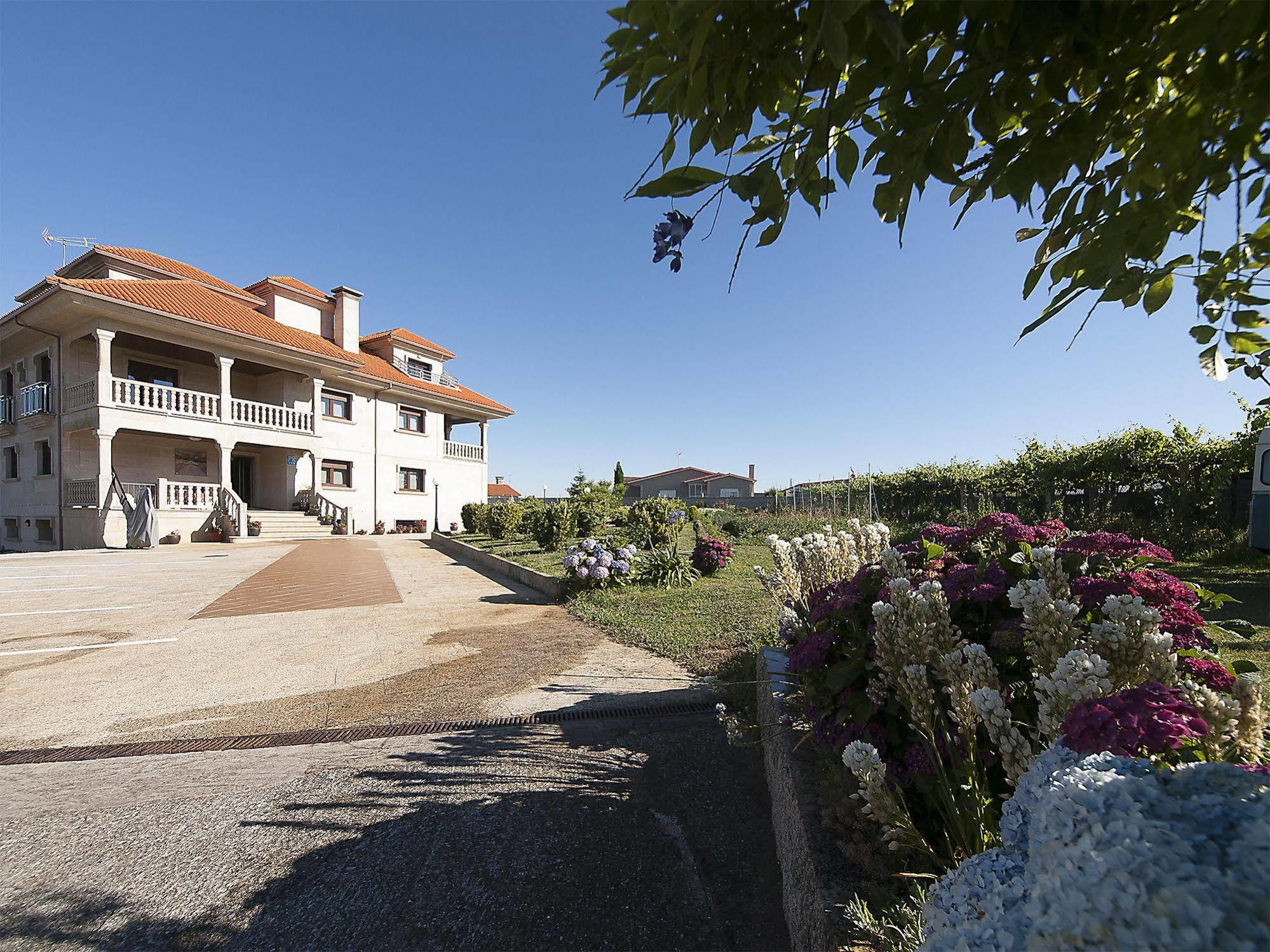 Pension Residencia A Cruzan (Adults Only) Noalla  Екстериор снимка